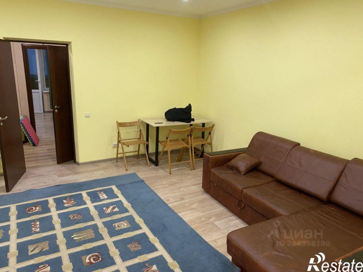 2-комн квартира Клубничная улица, 32,  д. 32