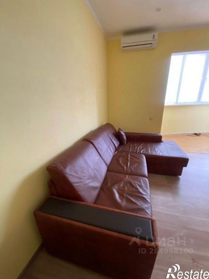 2-комн квартира Клубничная улица, 32,  д. 32