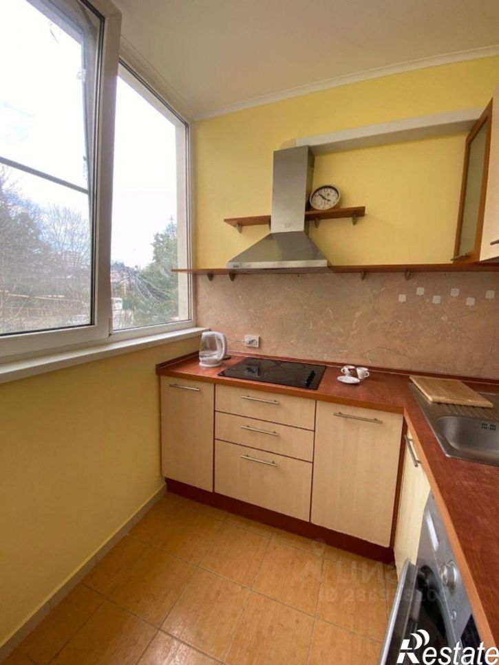 2-комн квартира Клубничная улица, 32,  д. 32