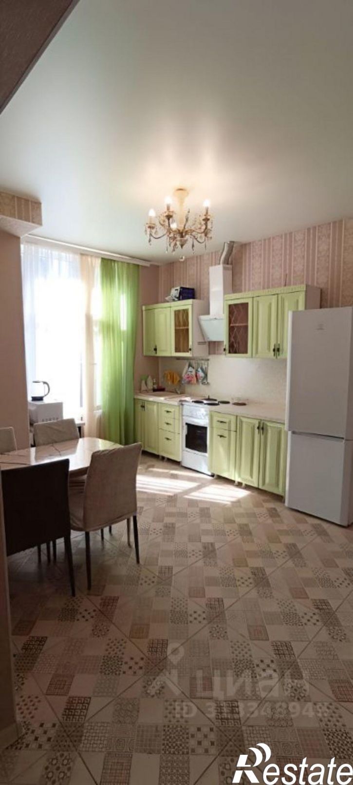 3-комн квартира Вишнёвая улица, 18/4,  д. 18/4