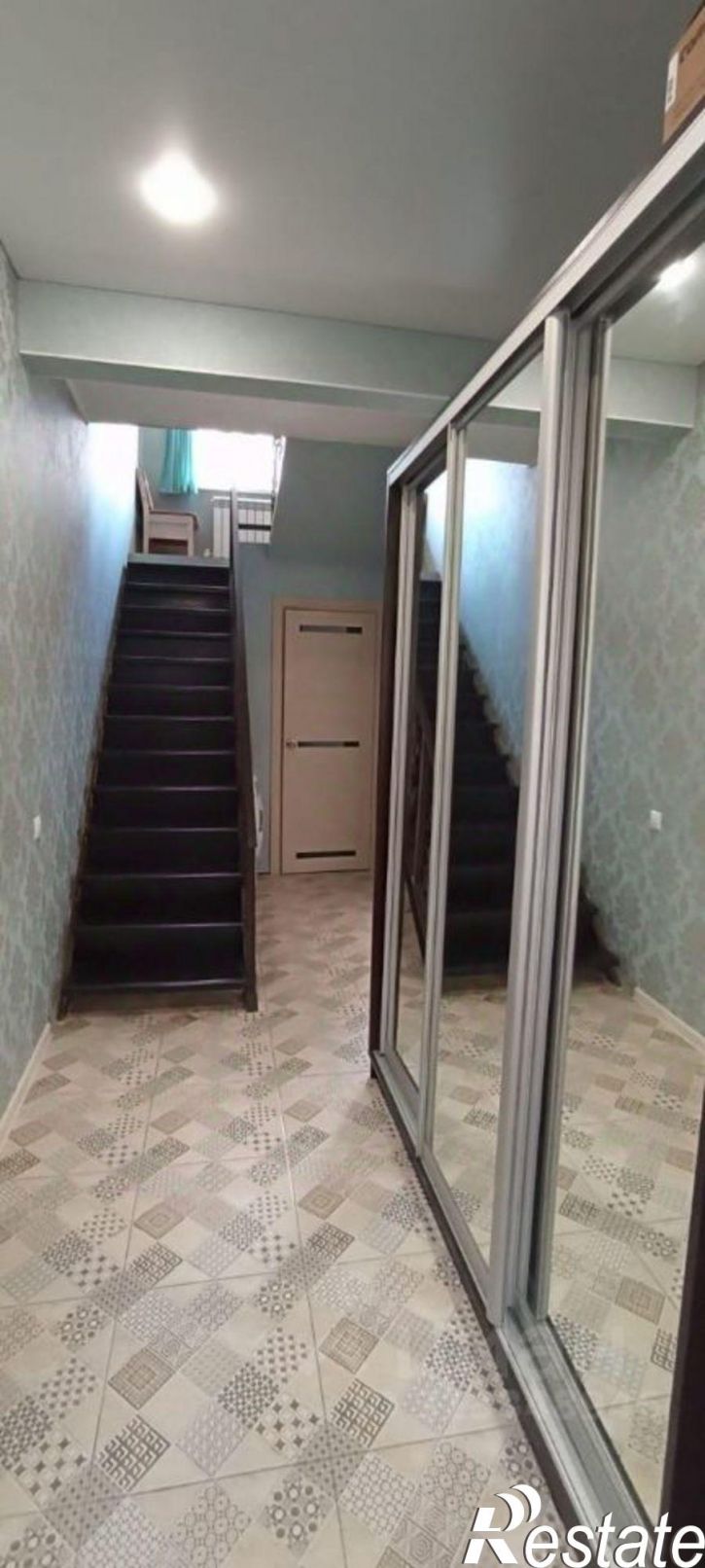 3-комн квартира Вишнёвая улица, 18/4,  д. 18/4