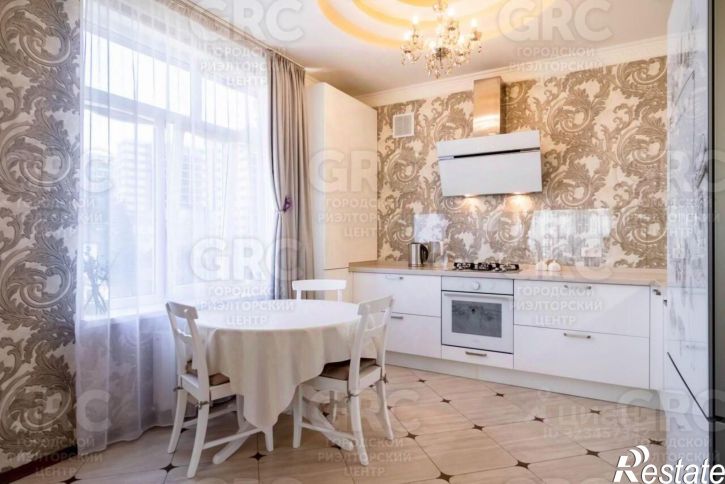 3-комн квартира улица Крупской, 32,  д. 32