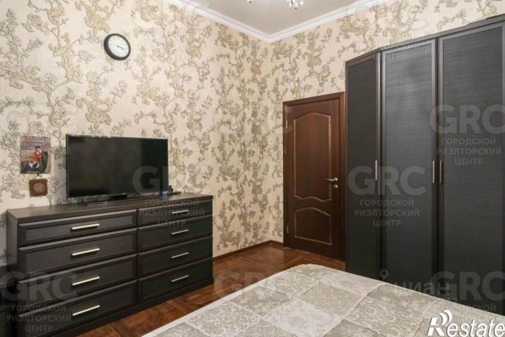 3-комн квартира улица Крупской, 32,  д. 32