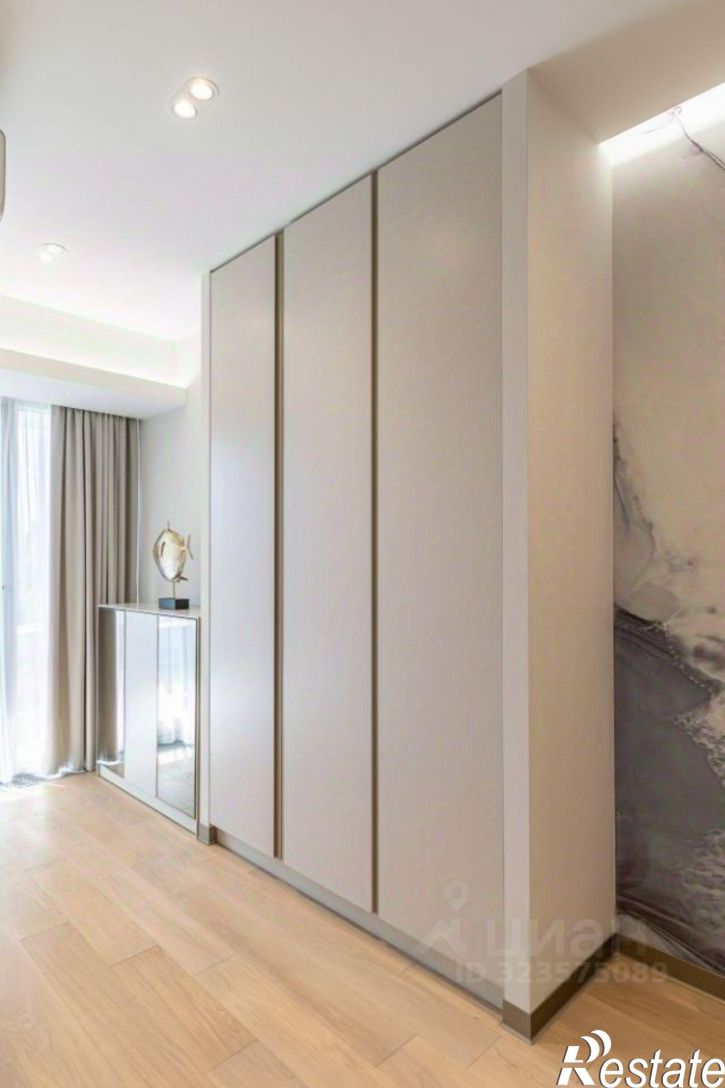 4-комн квартира улица Войкова, 21,  д. 21