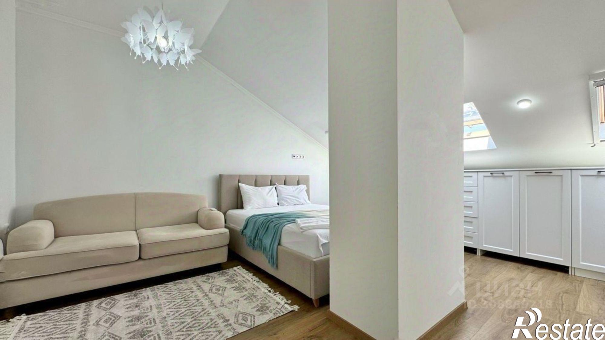 Сдать квартиру за 75 000 рублей на ул Мелетяна, 7