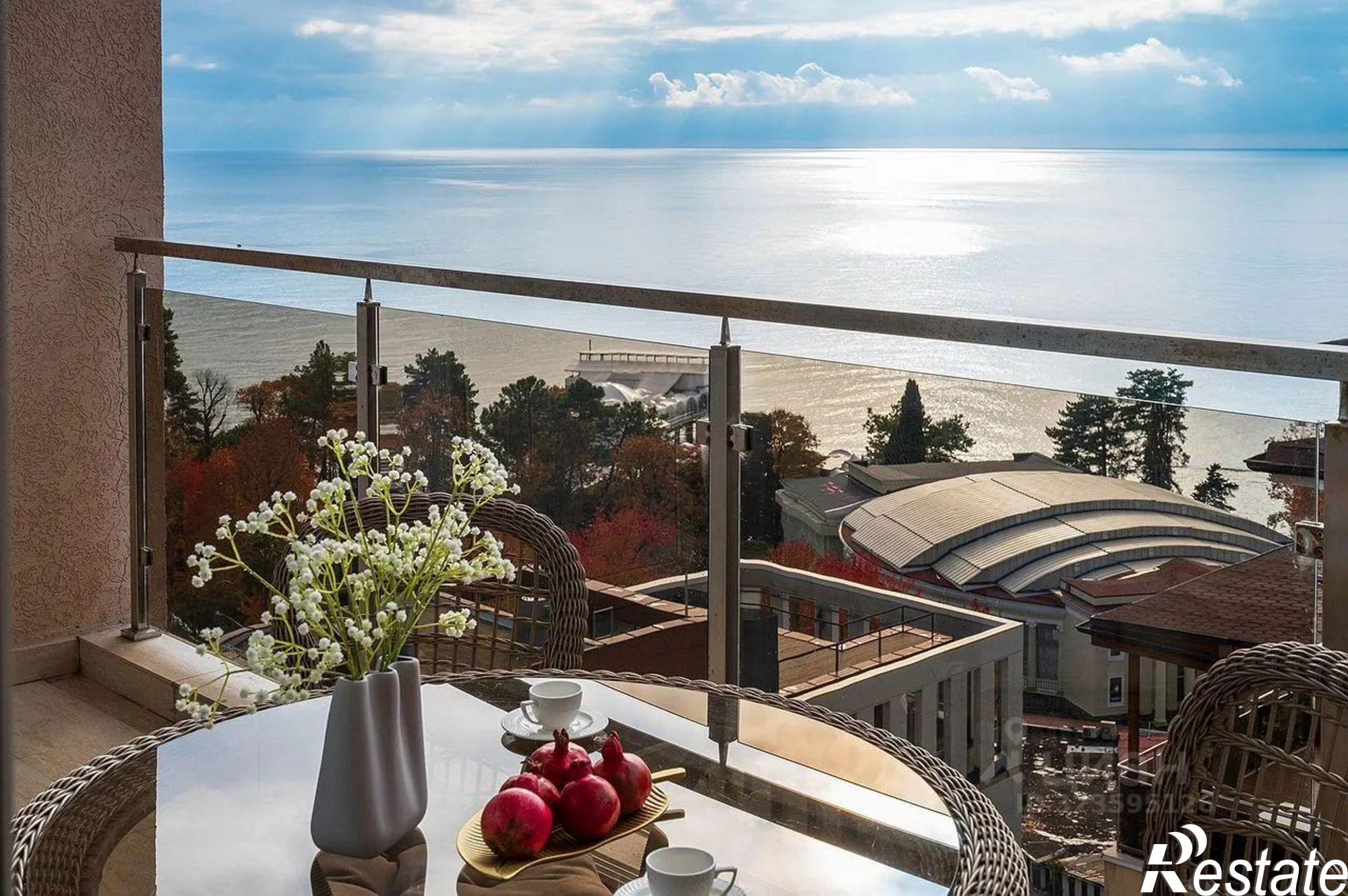 Купить квартиру за 30 000 000 рублей на ул Гагринская, 3/8