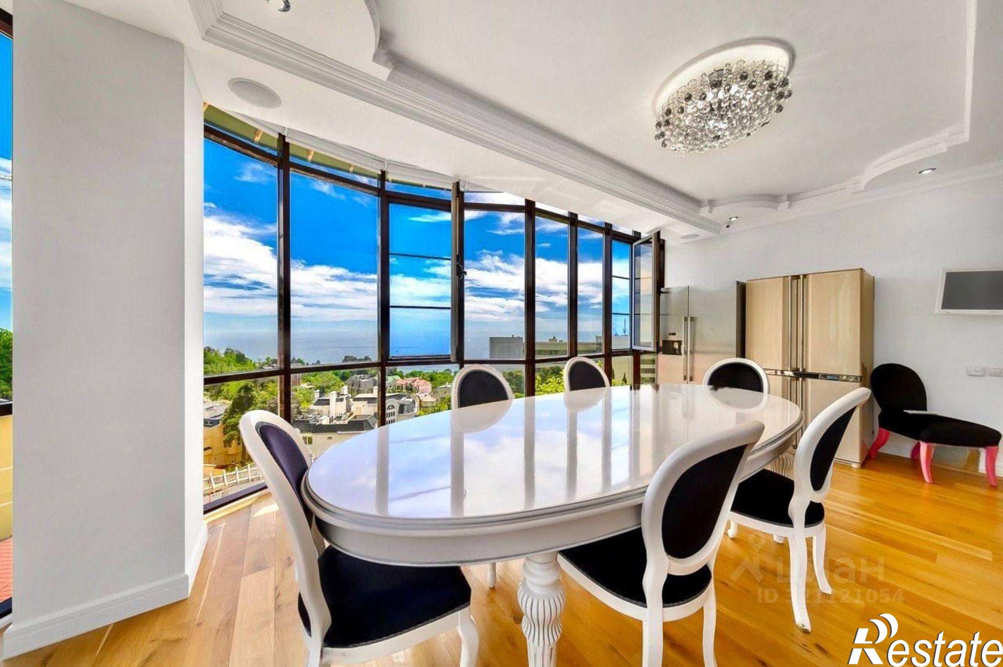 Купить квартиру за 85 000 000 рублей на Курортный пр-кт, 94/28