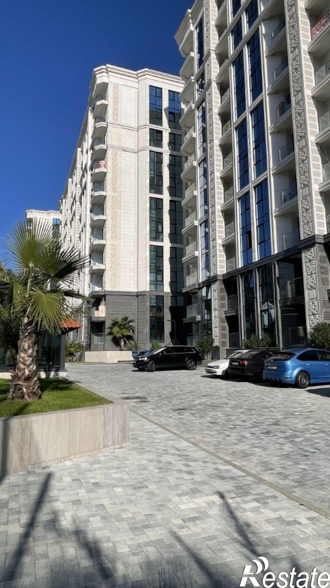 Купить квартиру за 15 000 000 рублей на Полтавская улица, 21А к1