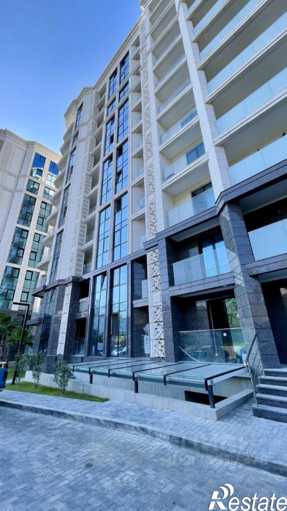 Купить квартиру за 15 000 000 рублей на Полтавская улица, 21А к1