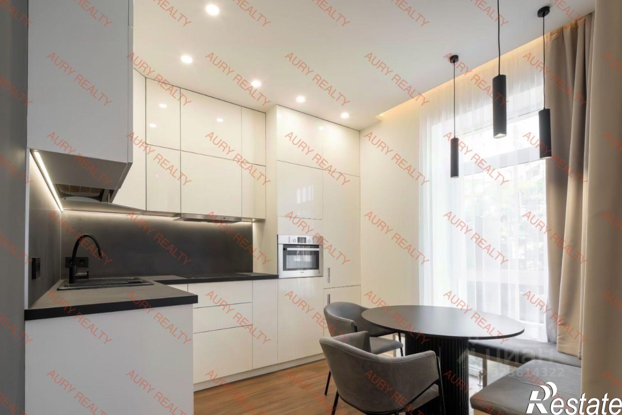 Купить квартиру за 36 000 000 рублей на Красная улица, 2