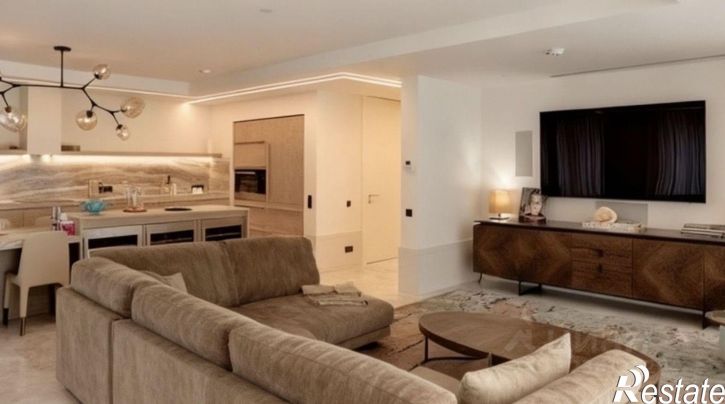 3-комн квартира улица Орджоникидзе, 17,  д. 17