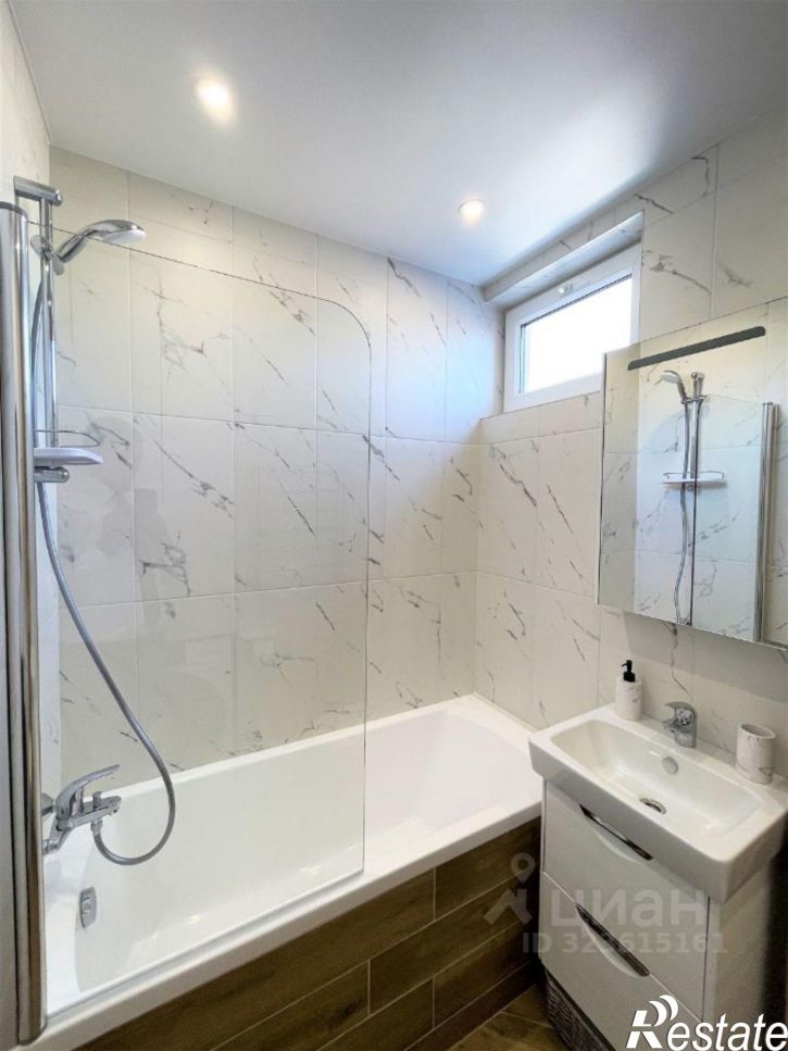 3-комн квартира улица Голубые Дали, 99Г,  д. 99Г