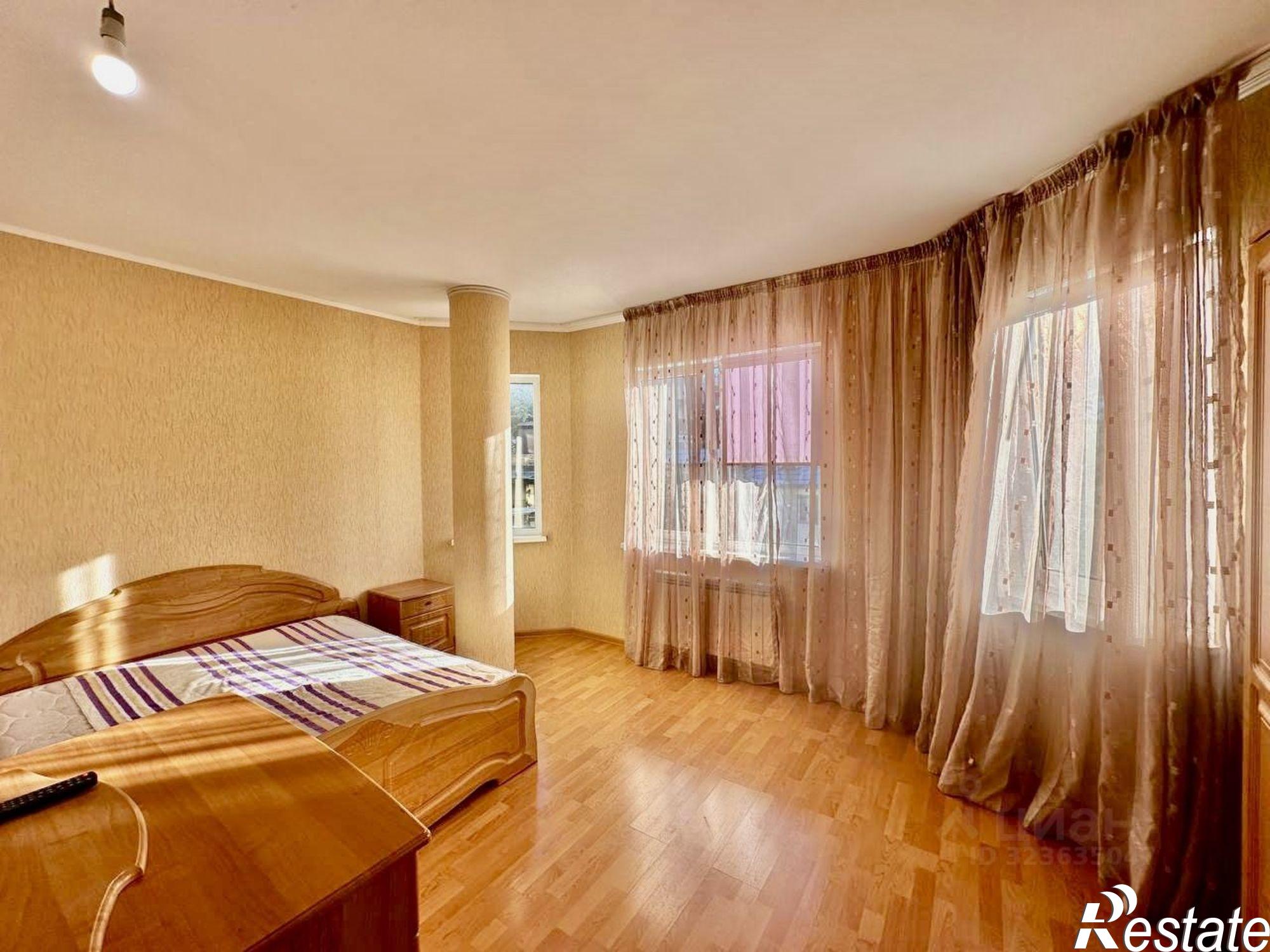 Сдать квартиру за 45 000 рублей на Учительская улица, 1/5