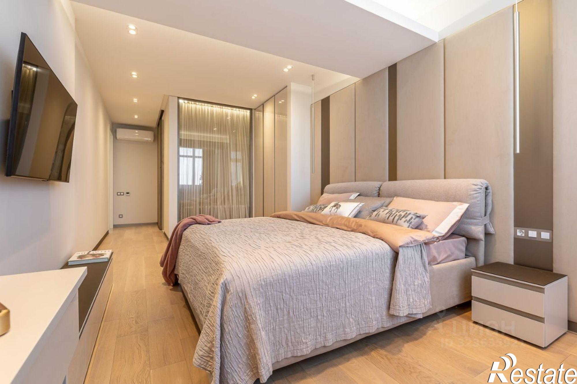 Купить квартиру за 79 000 000 рублей на улица Войкова, 21