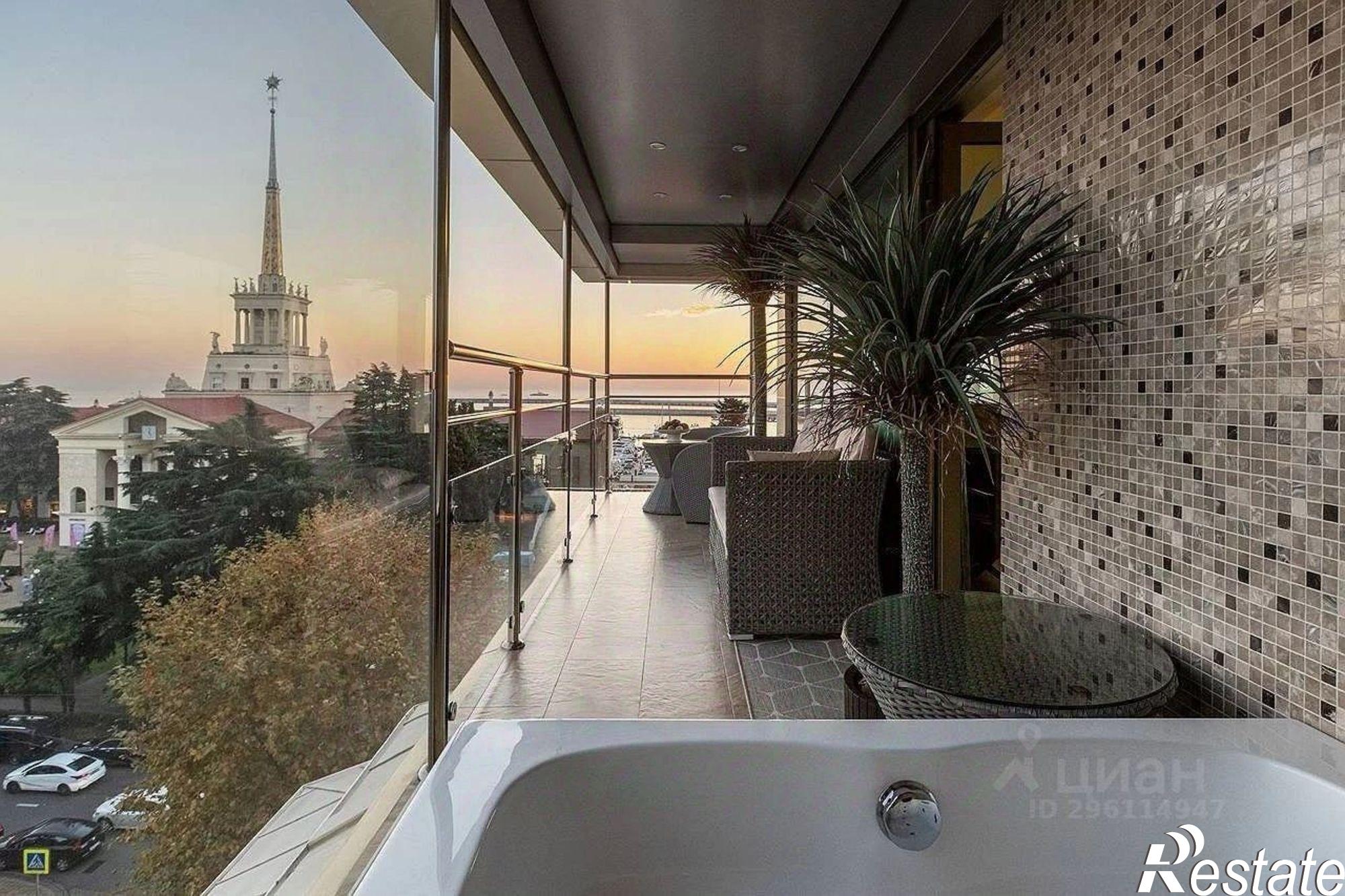 Купить квартиру за 25 200 000 рублей на ул Несебрская, 6