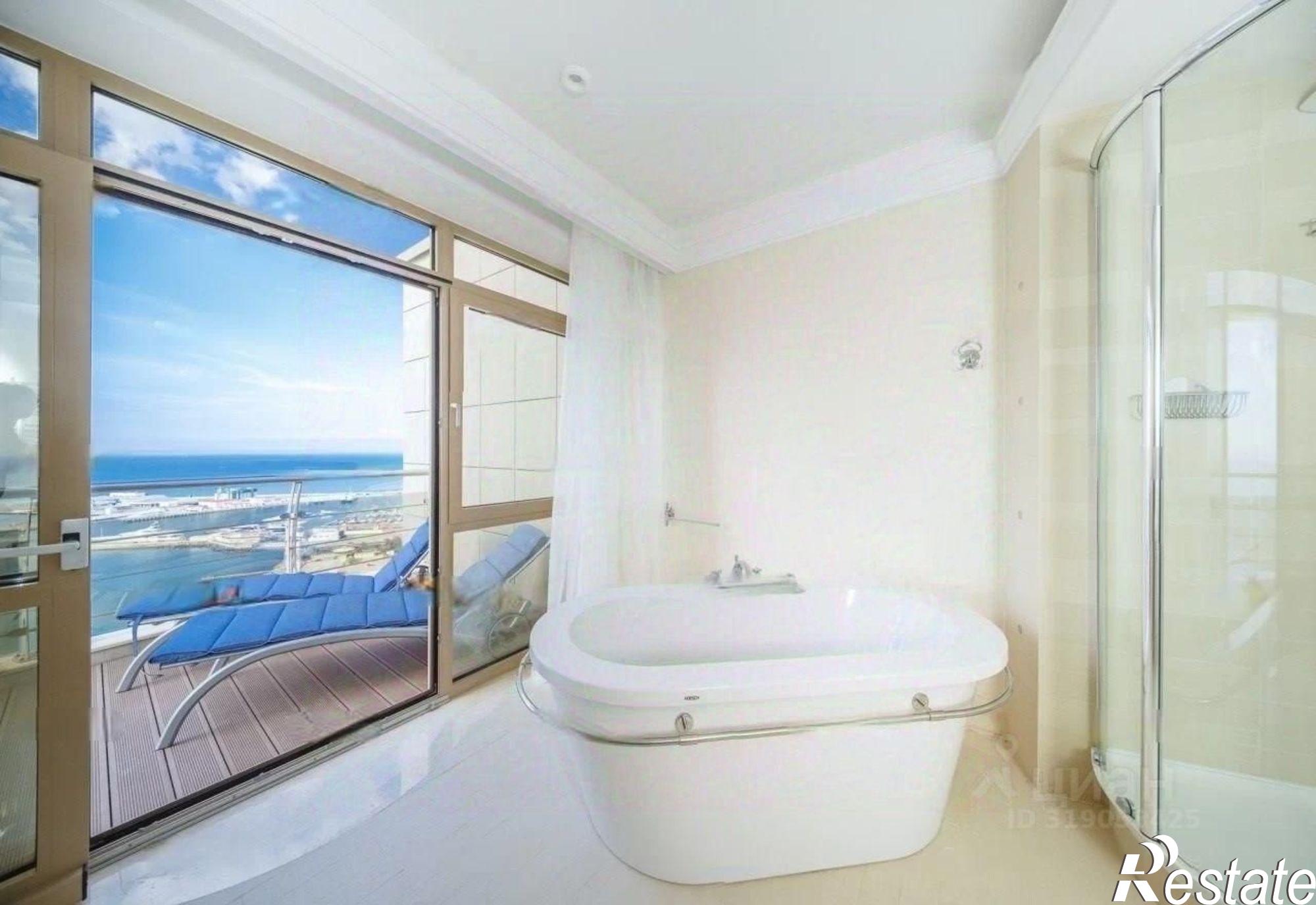 Купить квартиру за 79 800 000 рублей на Морской пер, 1/1