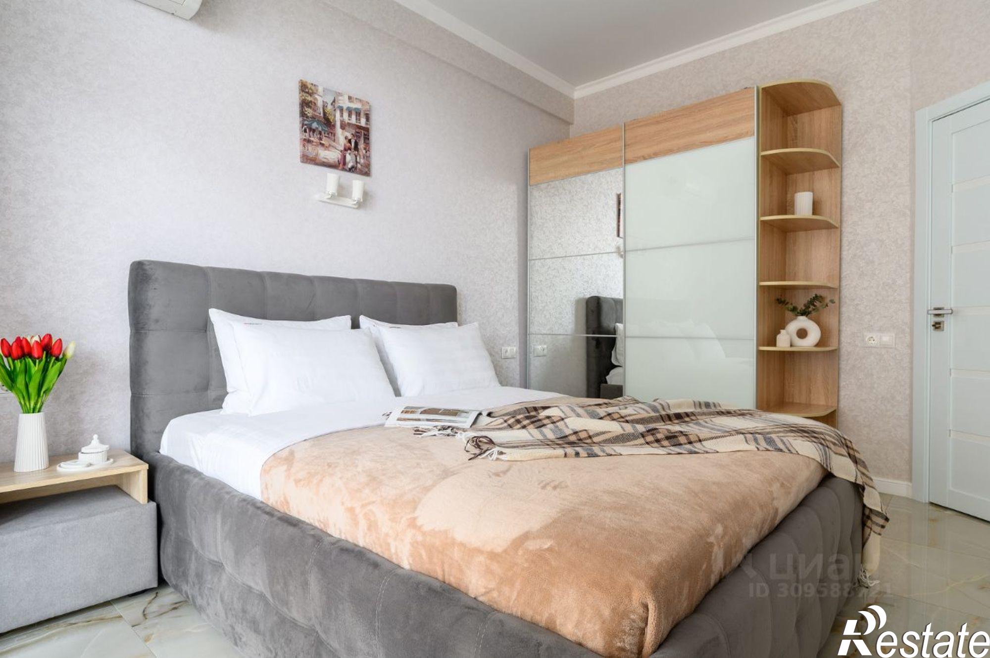 Сдать квартиру за 110 000 рублей на ул Гагринская, 3/8