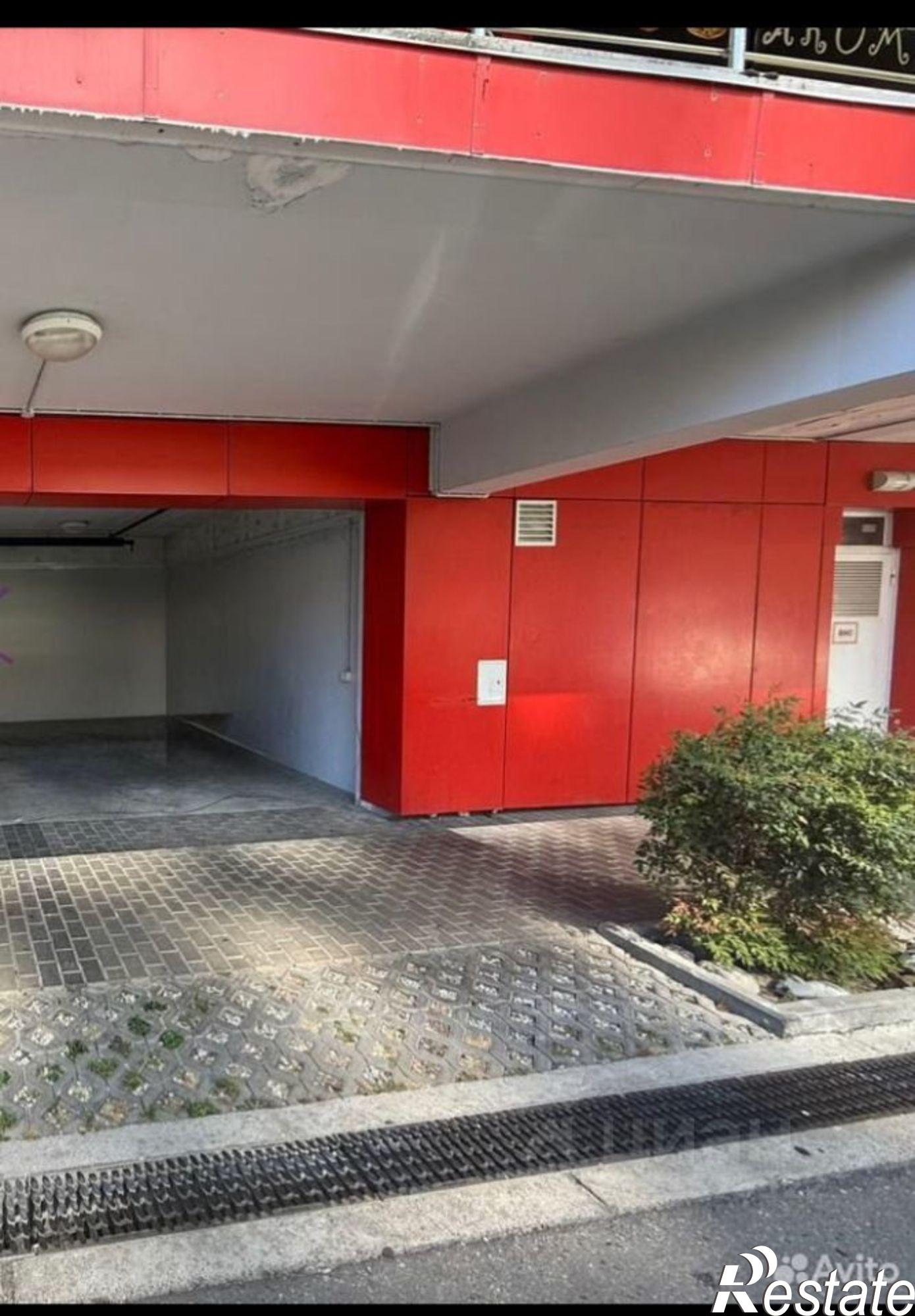 Сдать гараж, место в паркинге за 20 000 рублей на Пластунская улица, 123А к2