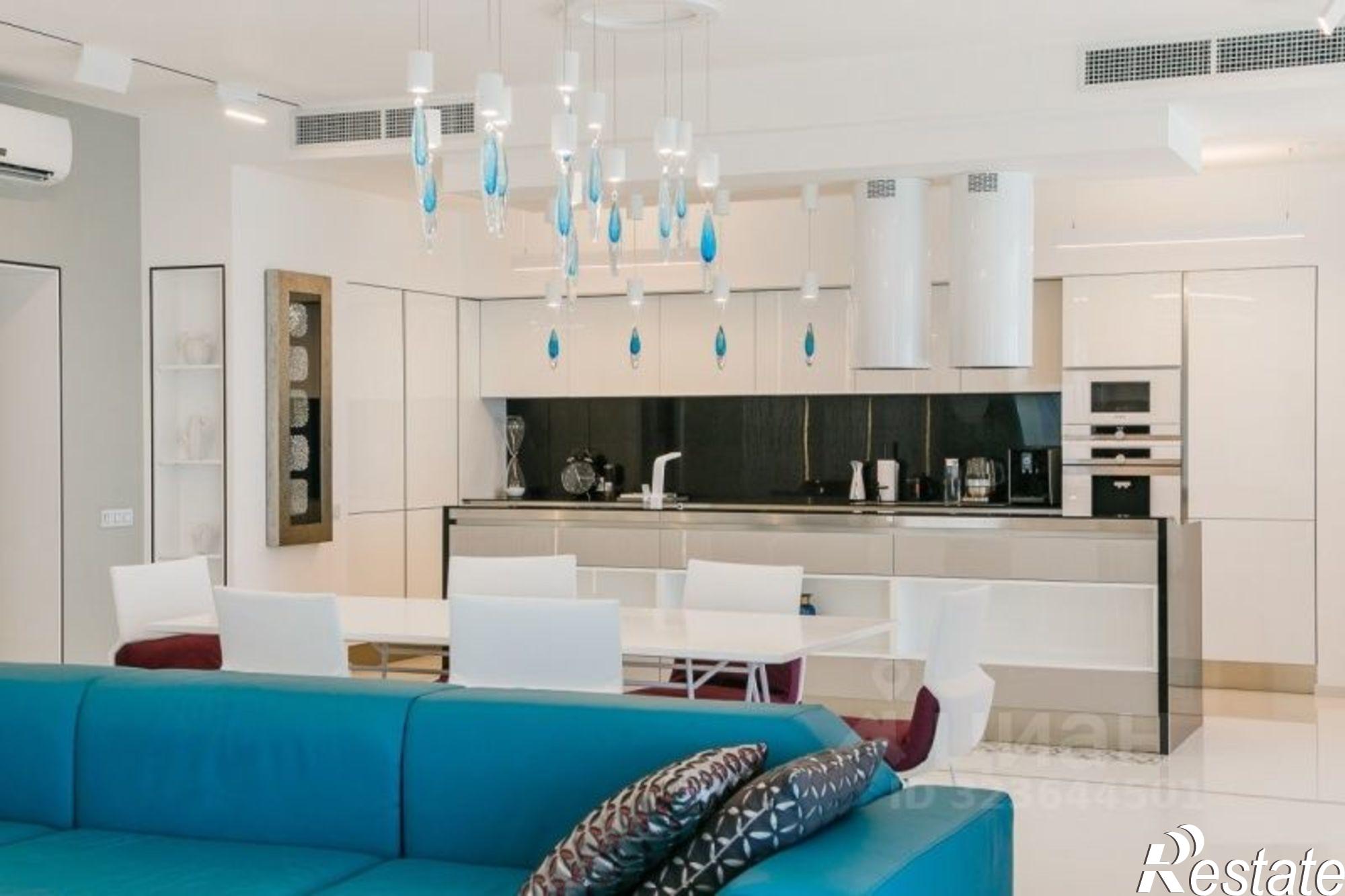 Купить квартиру за 70 000 000 рублей на Курортный проспект, 105