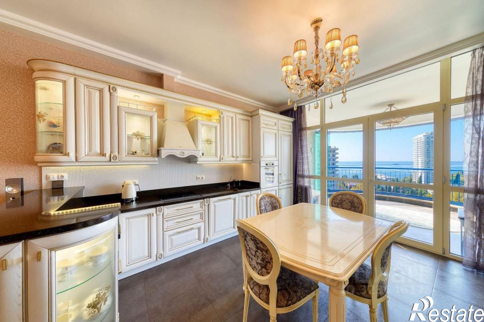 Купить квартиру за 84 000 000 рублей на проспект Пушкина, 6