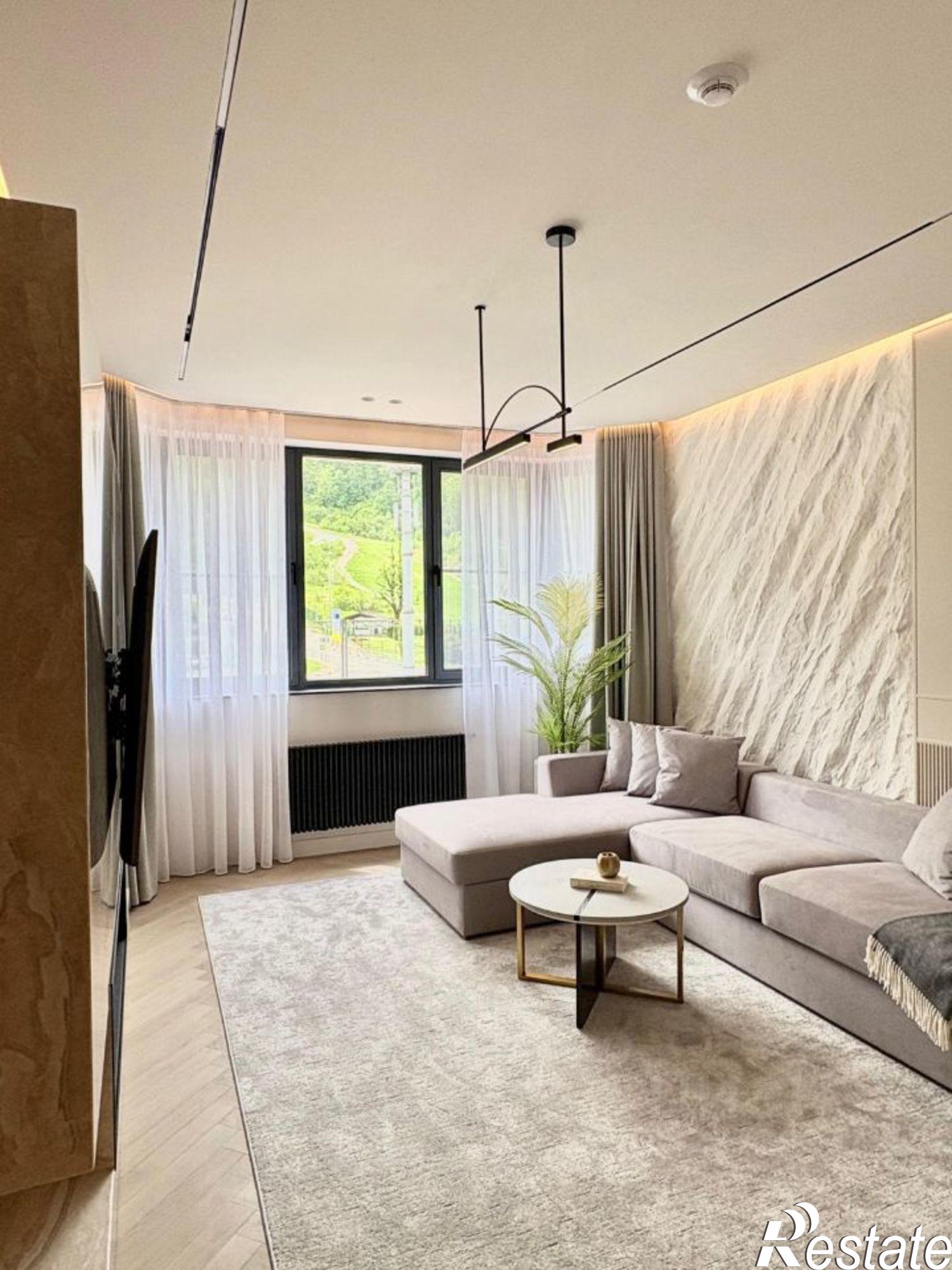 Купить квартиру за 25 000 000 рублей на наб Полянка, 4