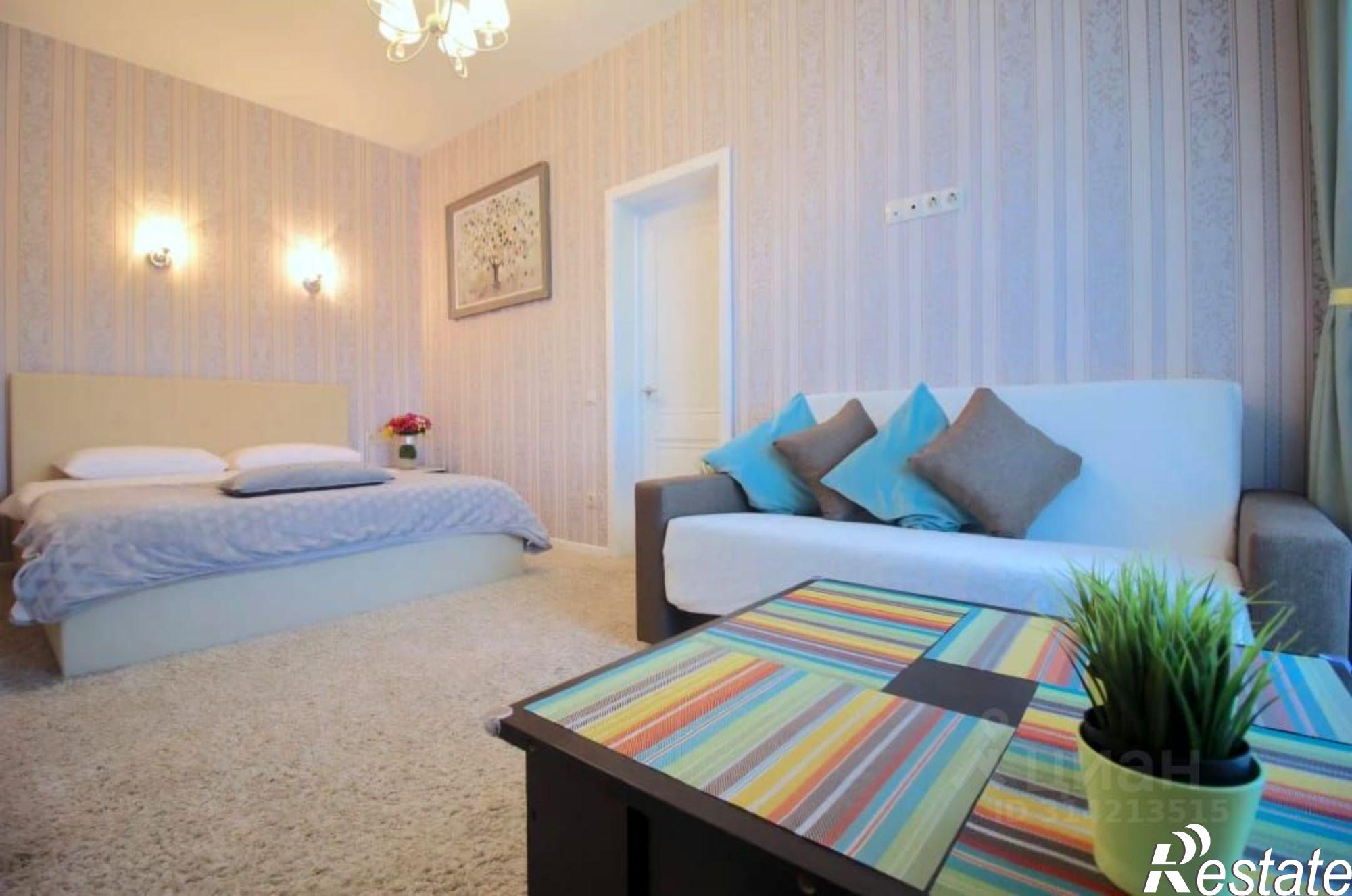 Купить квартиру за 48 000 000 рублей на Гагринская улица, 10