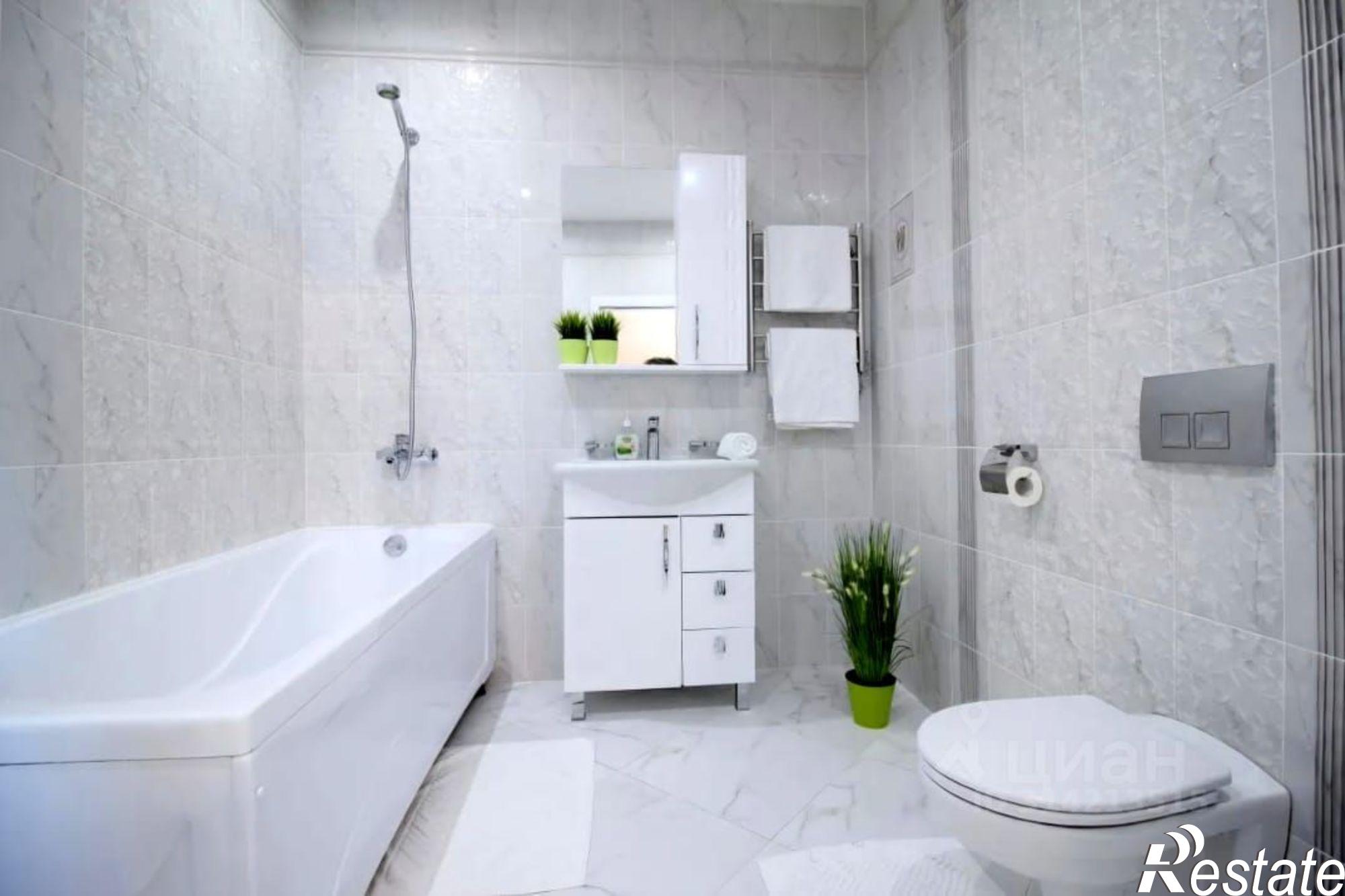 Купить квартиру за 48 000 000 рублей на Гагринская улица, 10