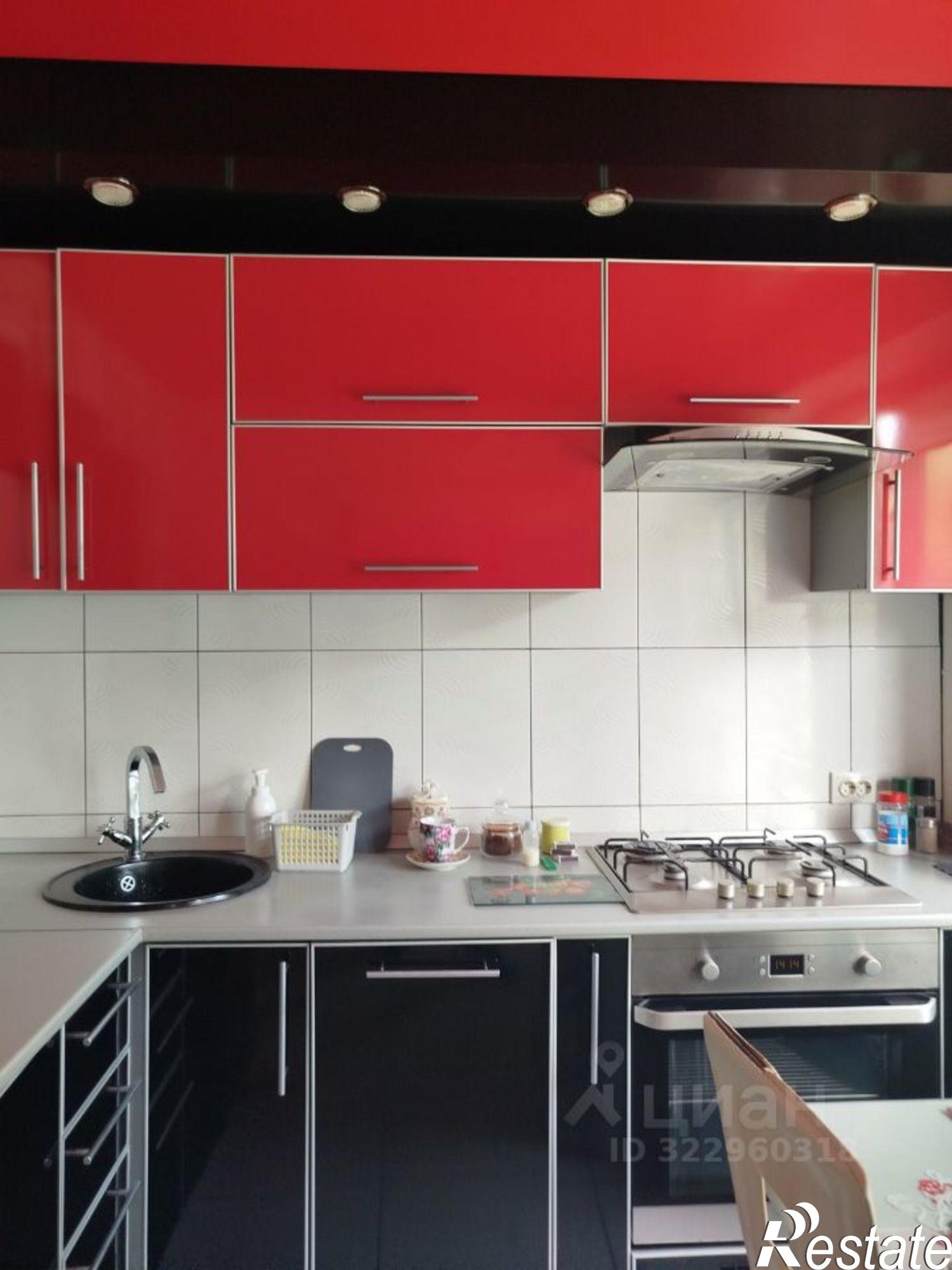 Купить квартиру за 8 300 000 рублей на Армавирская улица, 106