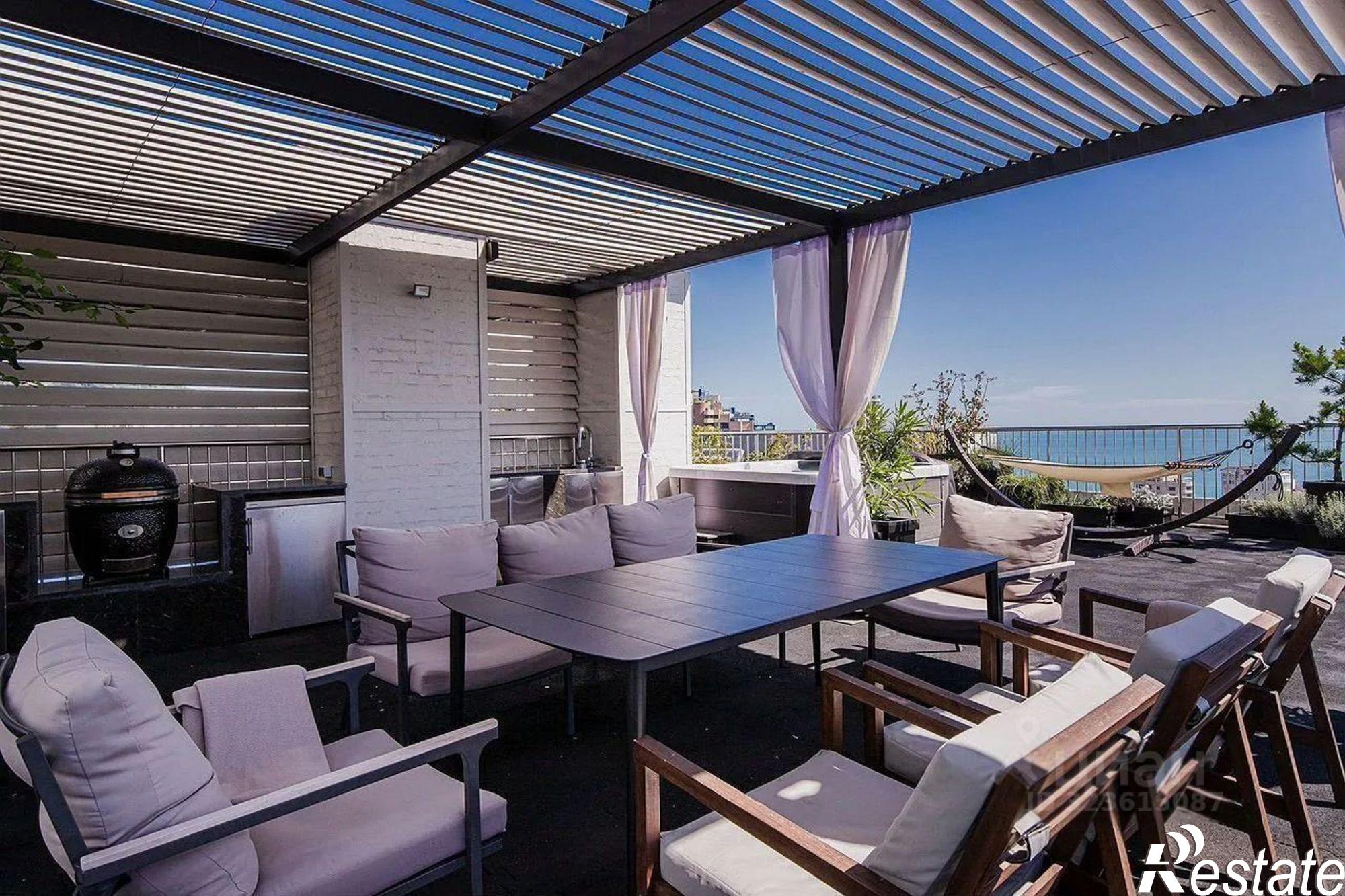 Купить квартиру за 30 000 000 рублей на Депутатская улица, 9