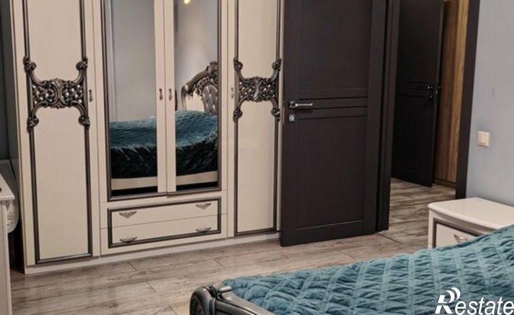 3-комн квартира переулок Революции, 4А,  д. 4А