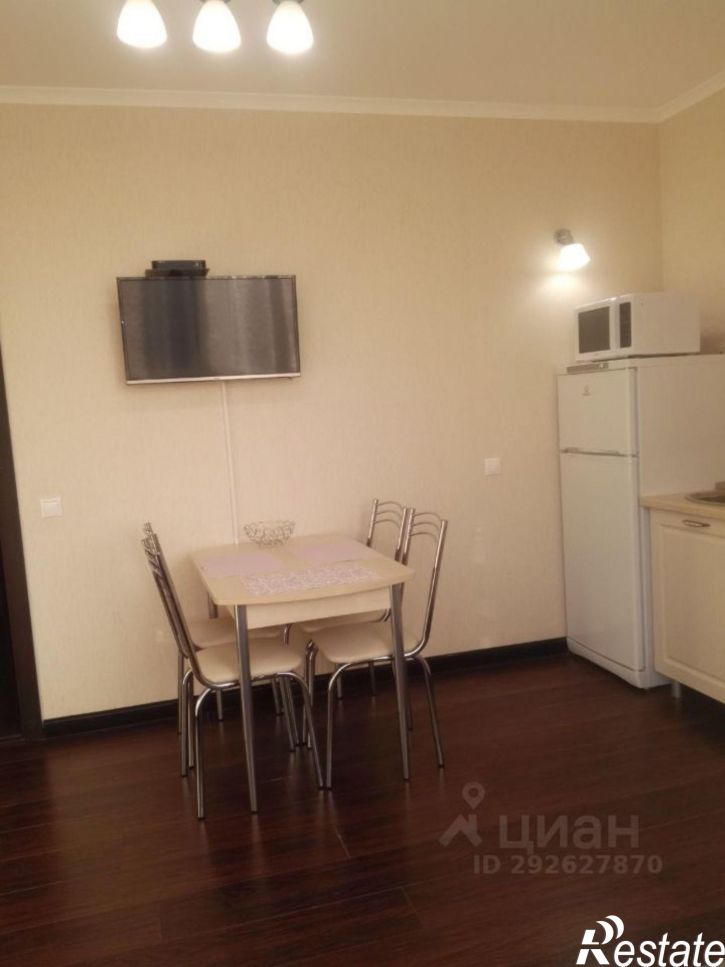 2-комн квартира улица Лазарева, 106/2,  д. 106/2