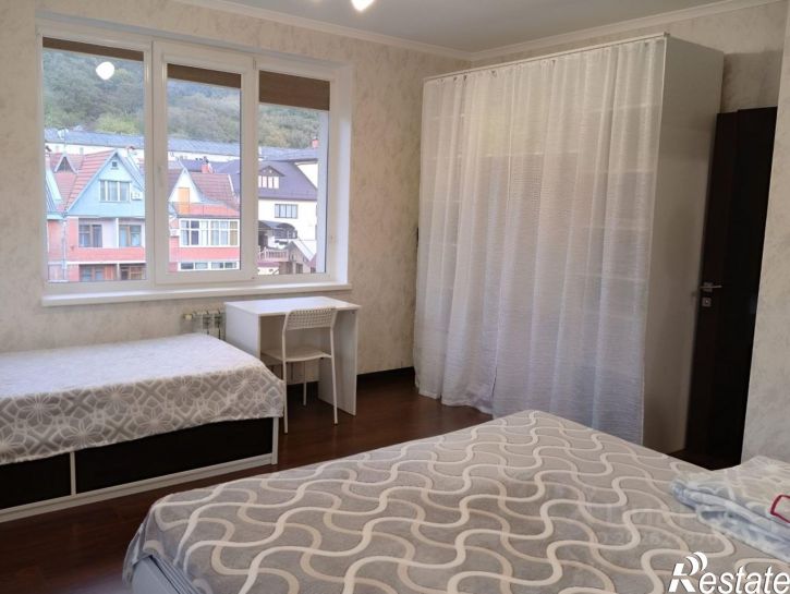 2-комн квартира улица Лазарева, 106/2,  д. 106/2