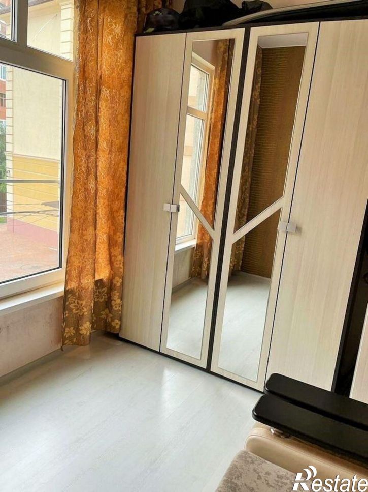 2-комн квартира Вишнёвая улица, 18/2,  д. 18/2