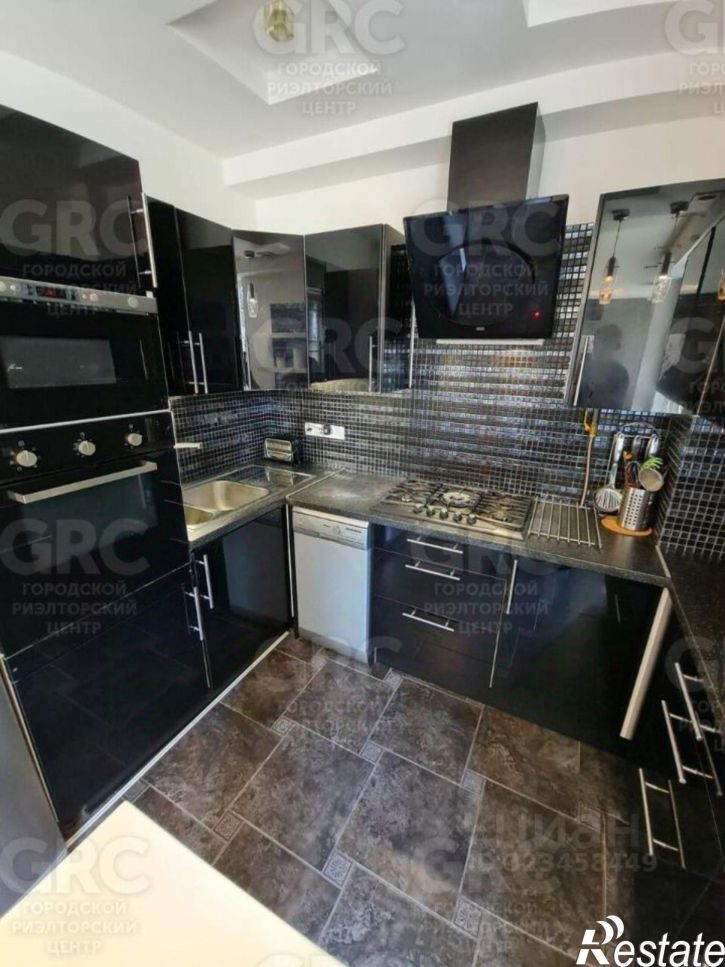 3-комн квартира ул Учительская, 24Г,  д. 24Г