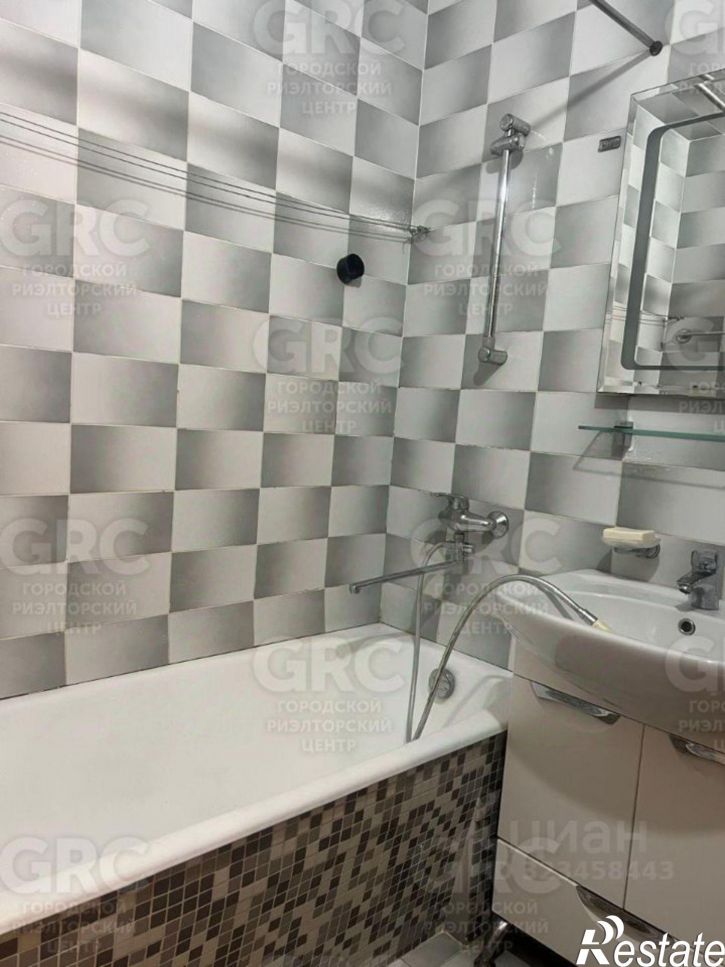 3-комн квартира ул Ульянова, 53,  д. 53