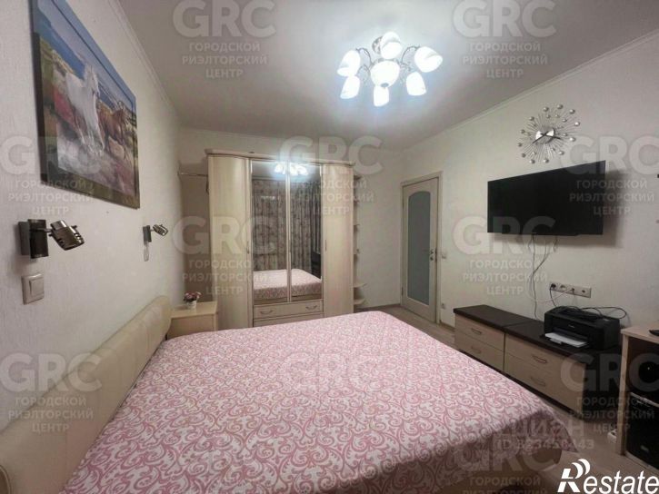 3-комн квартира ул Ульянова, 53,  д. 53