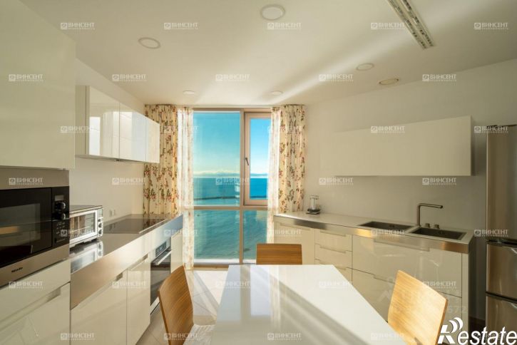 4-комн квартира Сочи