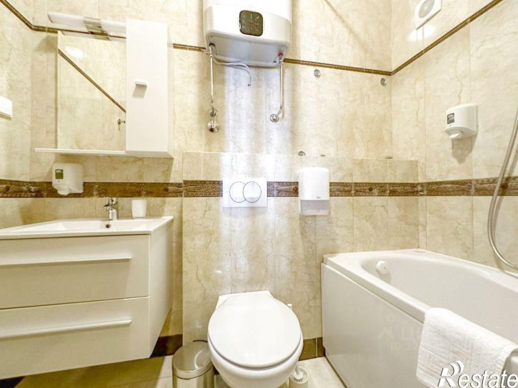 2-комн квартира Полтавская улица, 44,  д. 44