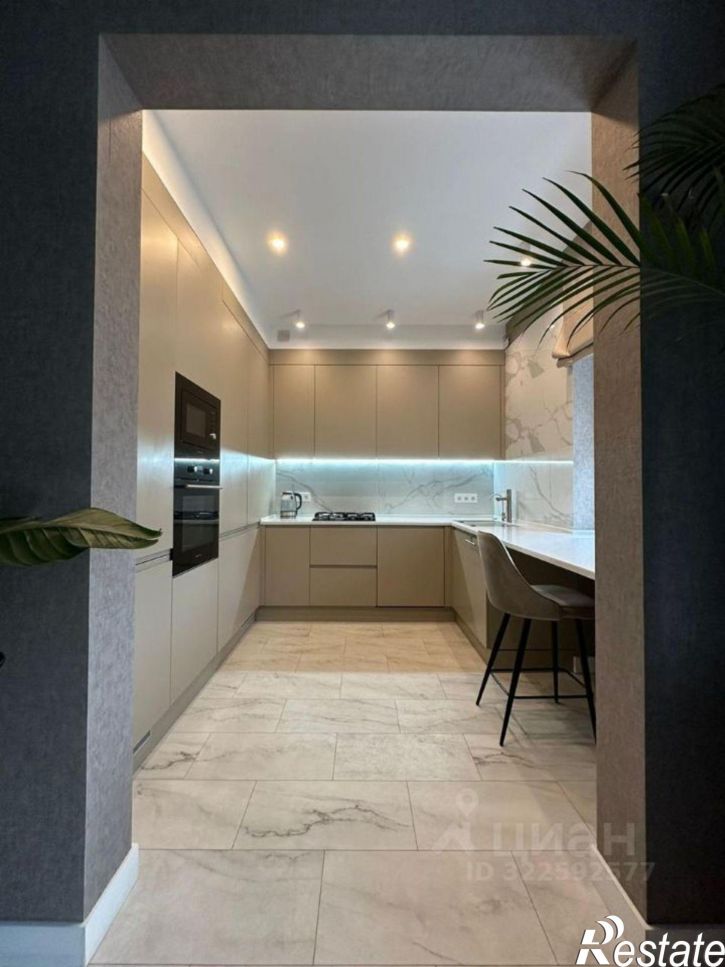 3-комн квартира улица Воровского, 4,  д. 4