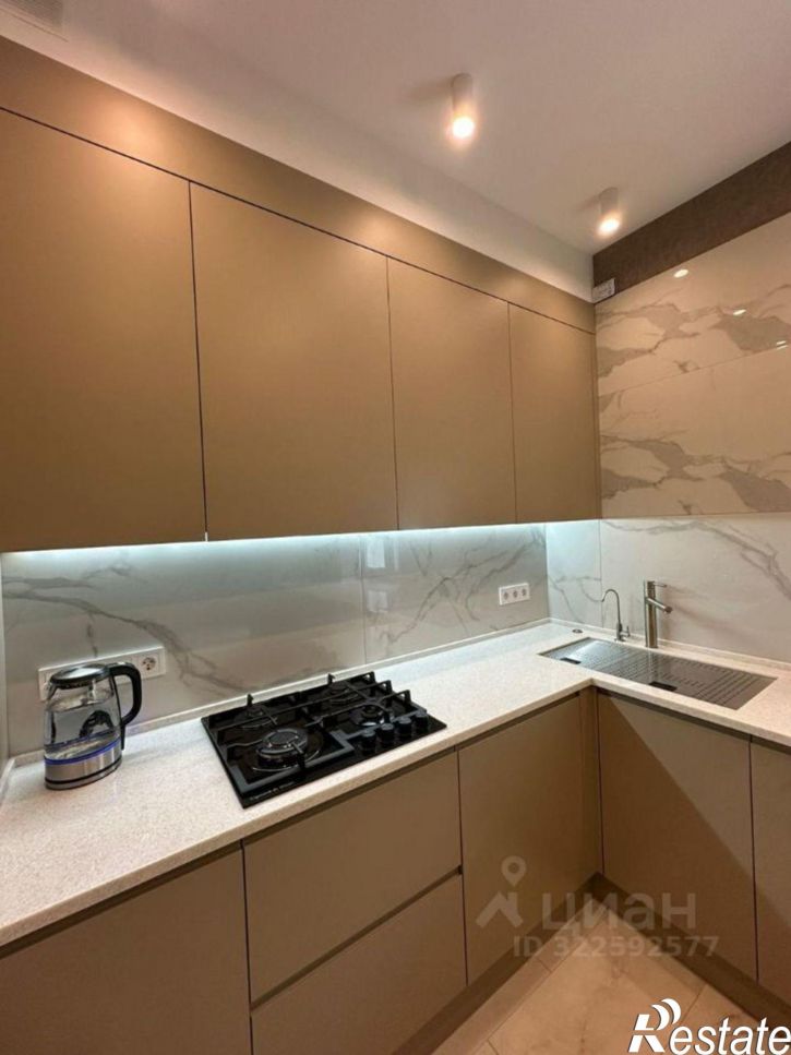 3-комн квартира улица Воровского, 4,  д. 4