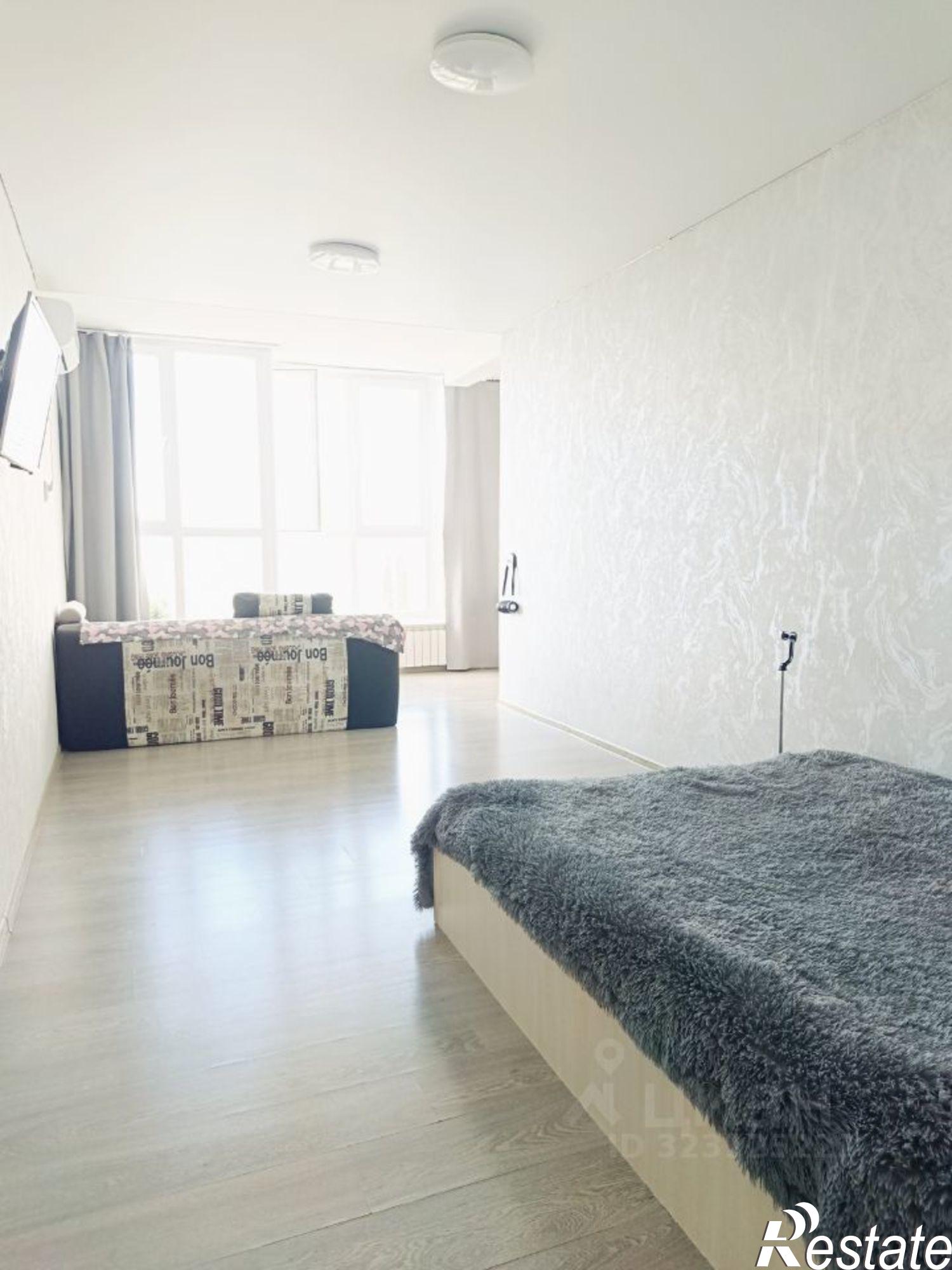 Сдать квартиру за 40 000 рублей на улица Есауленко, 4/5