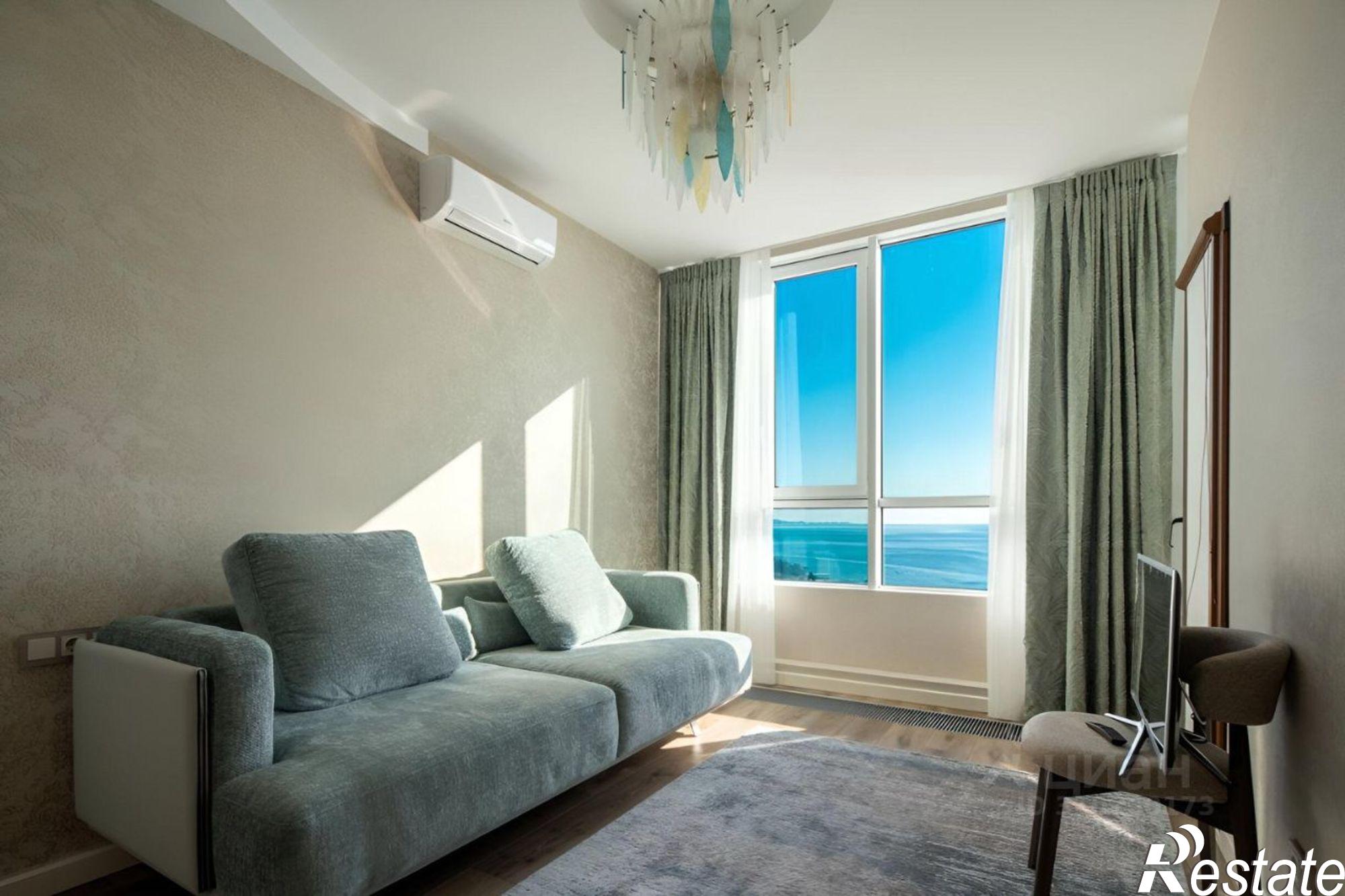 Купить квартиру за 95 000 000 рублей на Гагринская улица, 10