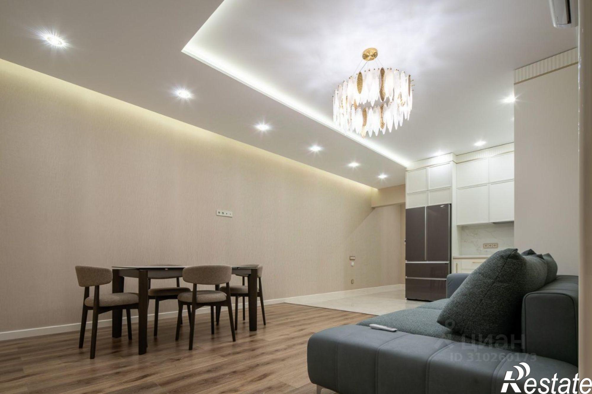 Купить квартиру за 95 000 000 рублей на Гагринская улица, 10