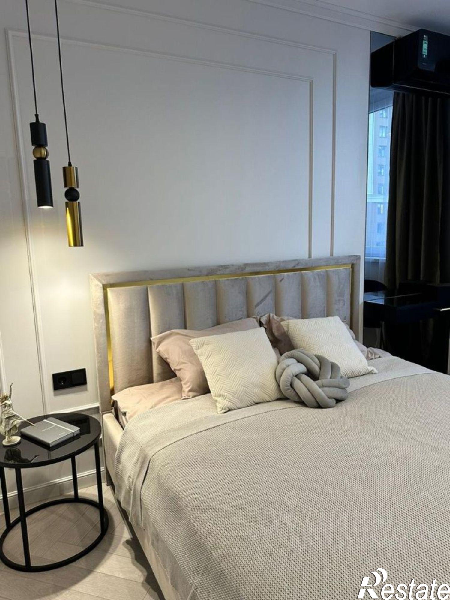 Купить квартиру за 27 000 000 рублей на переулок Трунова, 6