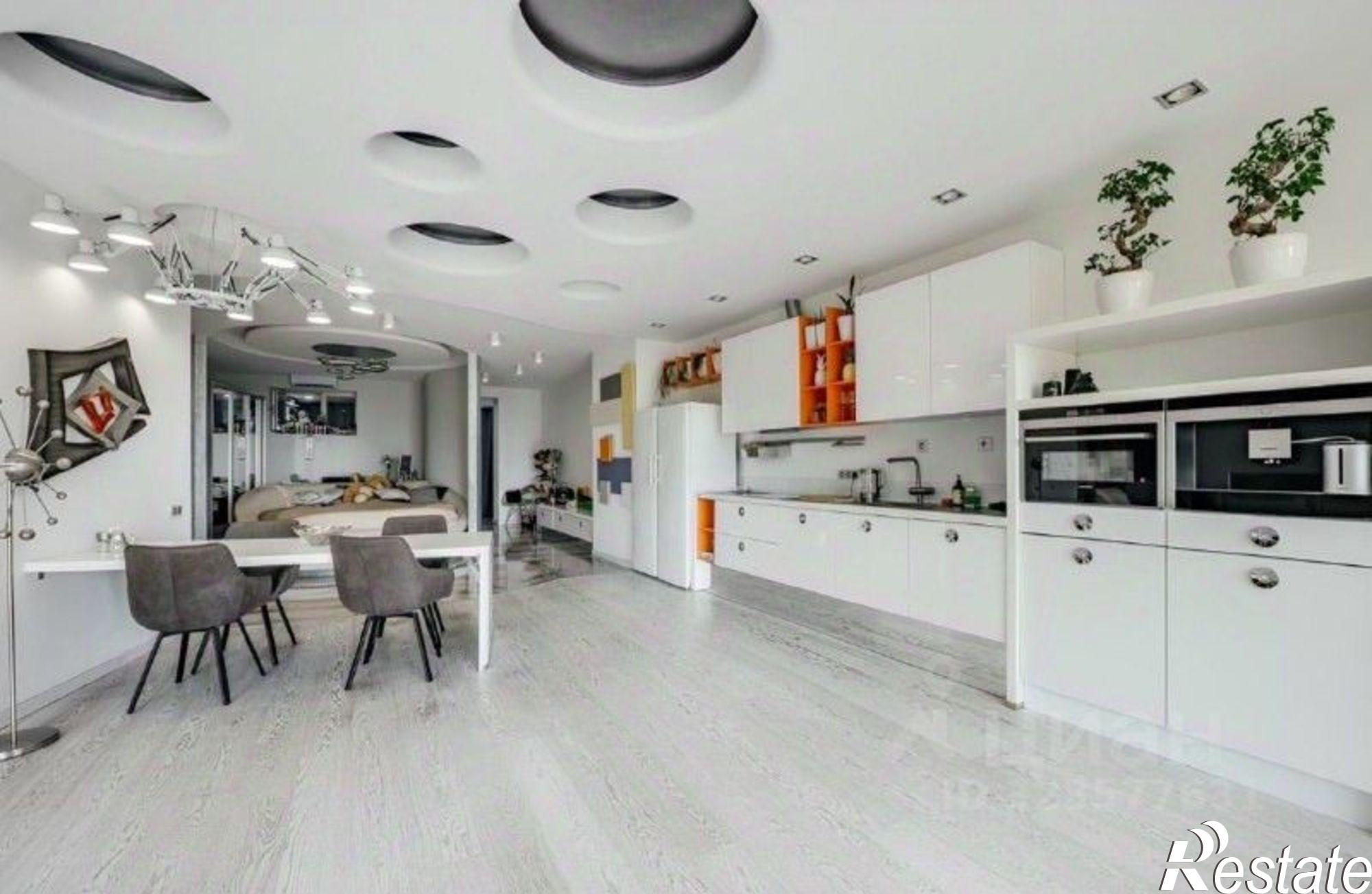 Купить квартиру за 85 000 000 рублей на проспект Пушкина, 6