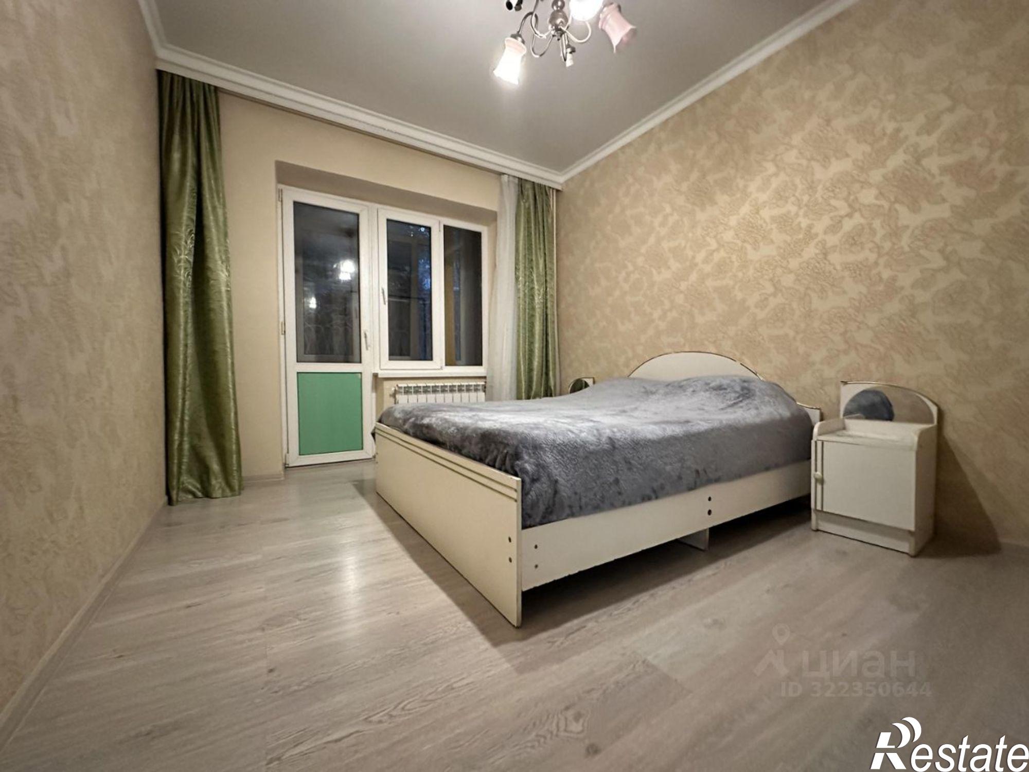 Купить квартиру за 12 000 000 рублей на улица Макаренко, 13/2