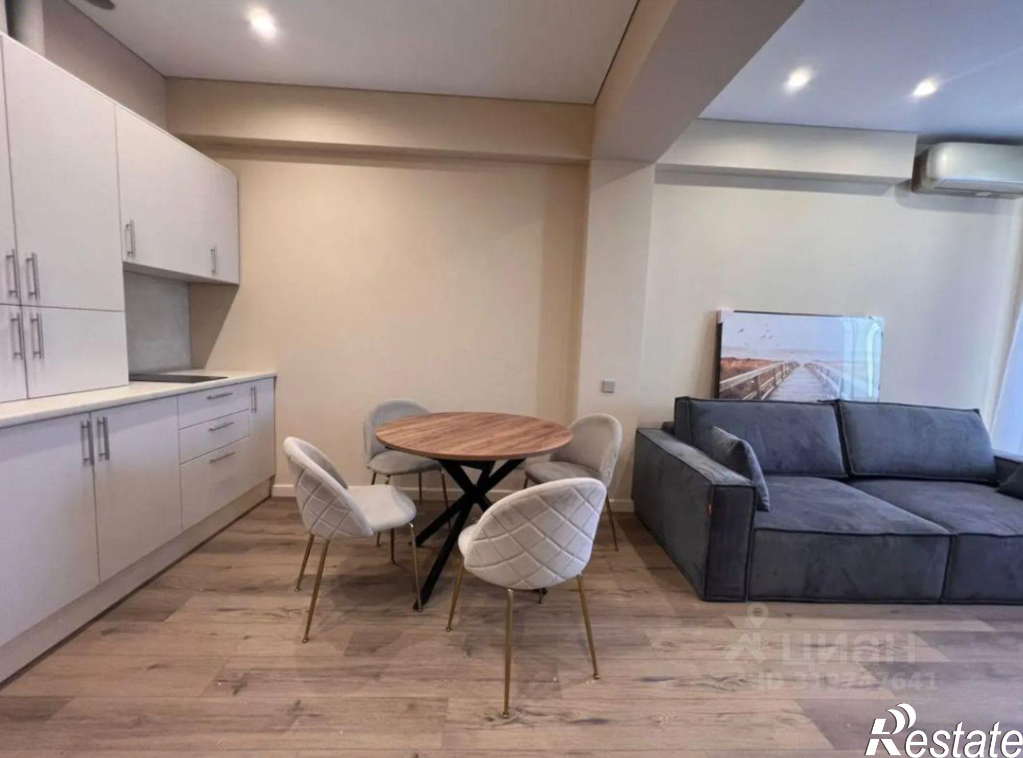 Купить квартиру за 19 500 000 рублей на Учительская улица, 3