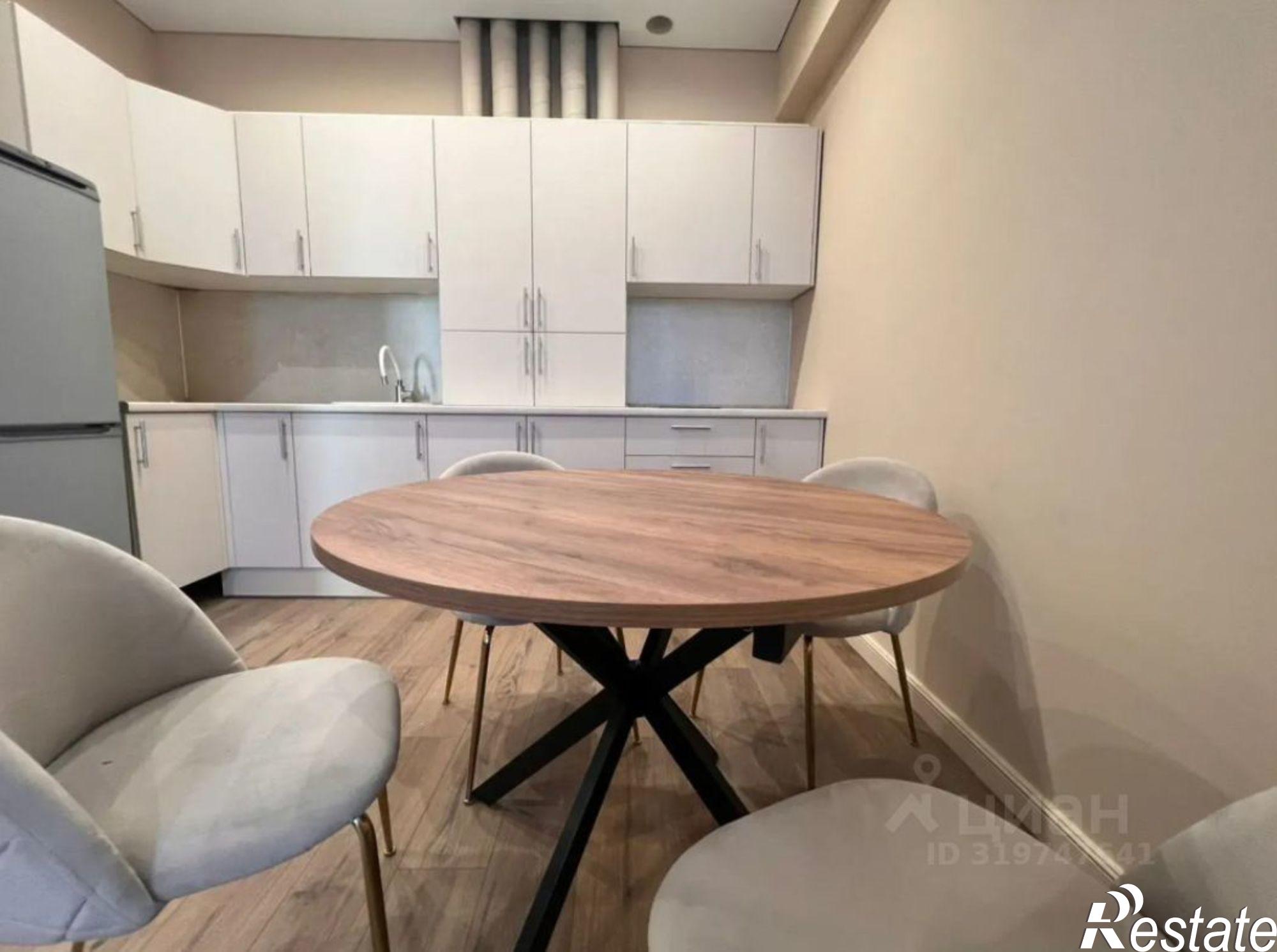 Купить квартиру за 19 500 000 рублей на Учительская улица, 3