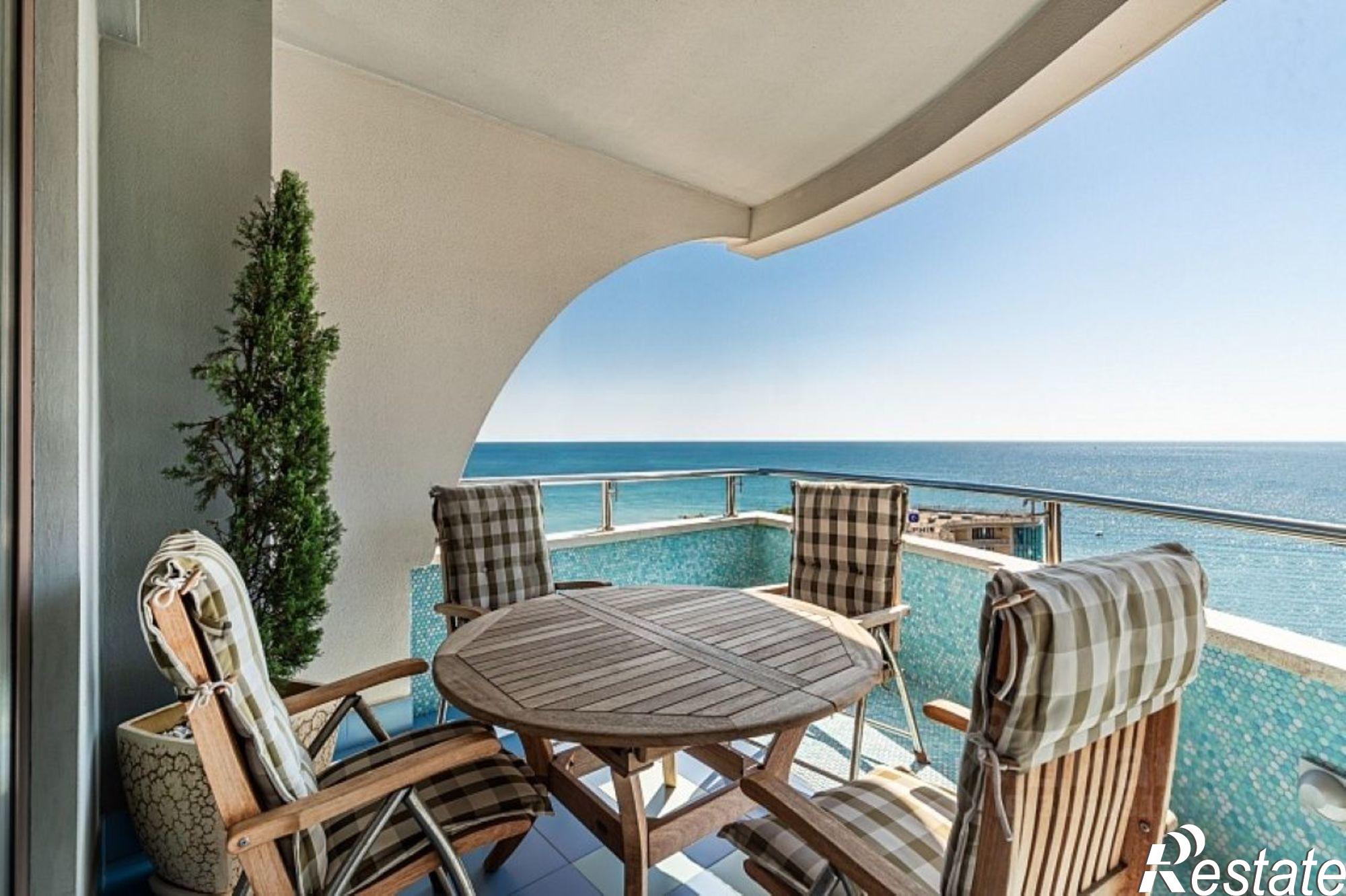 Купить квартиру за 105 000 000 рублей на проспект Пушкина, 5А