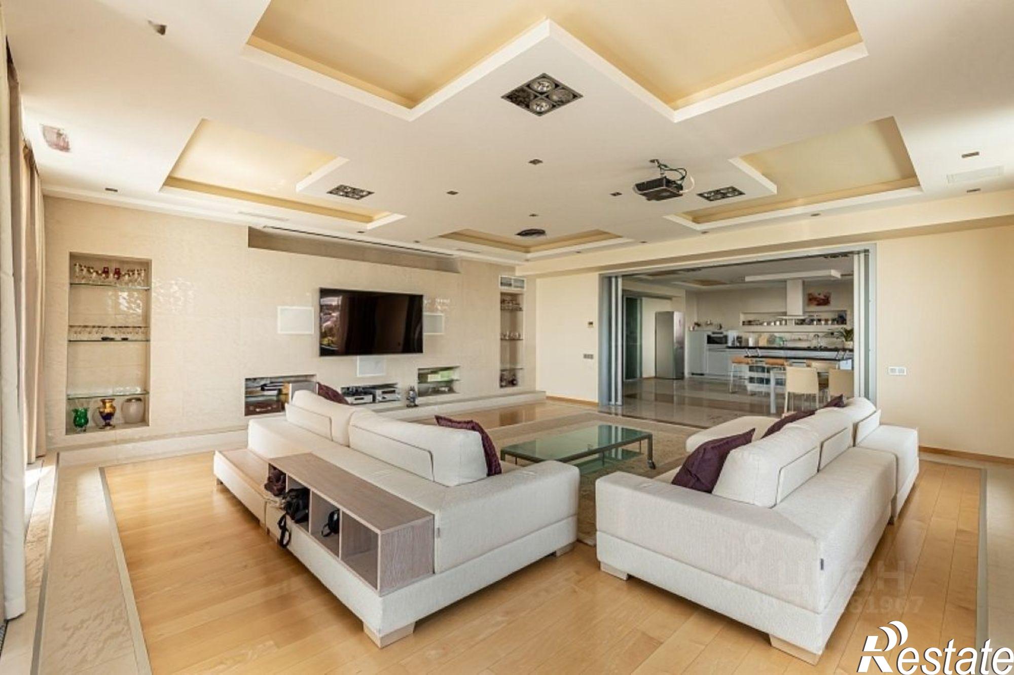 Купить квартиру за 105 000 000 рублей на проспект Пушкина, 5А